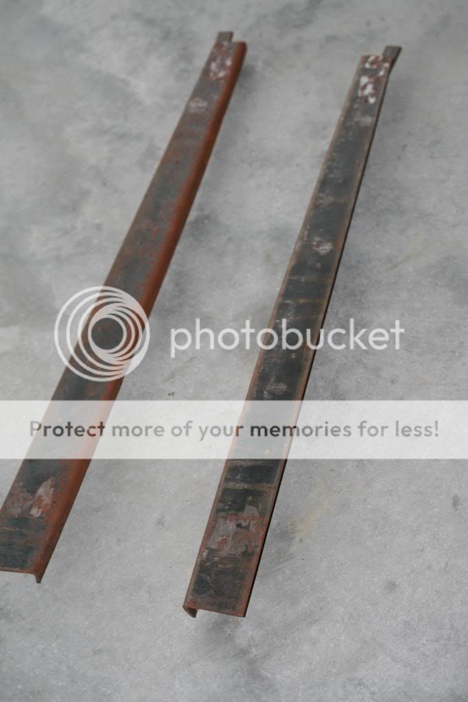 [Linked Image from i320.photobucket.com]
